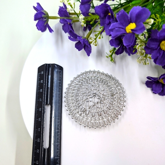 Sarah Coventry Signed Vintage Silver Oversized Mandala Style Brooch - Picture 5 of 5